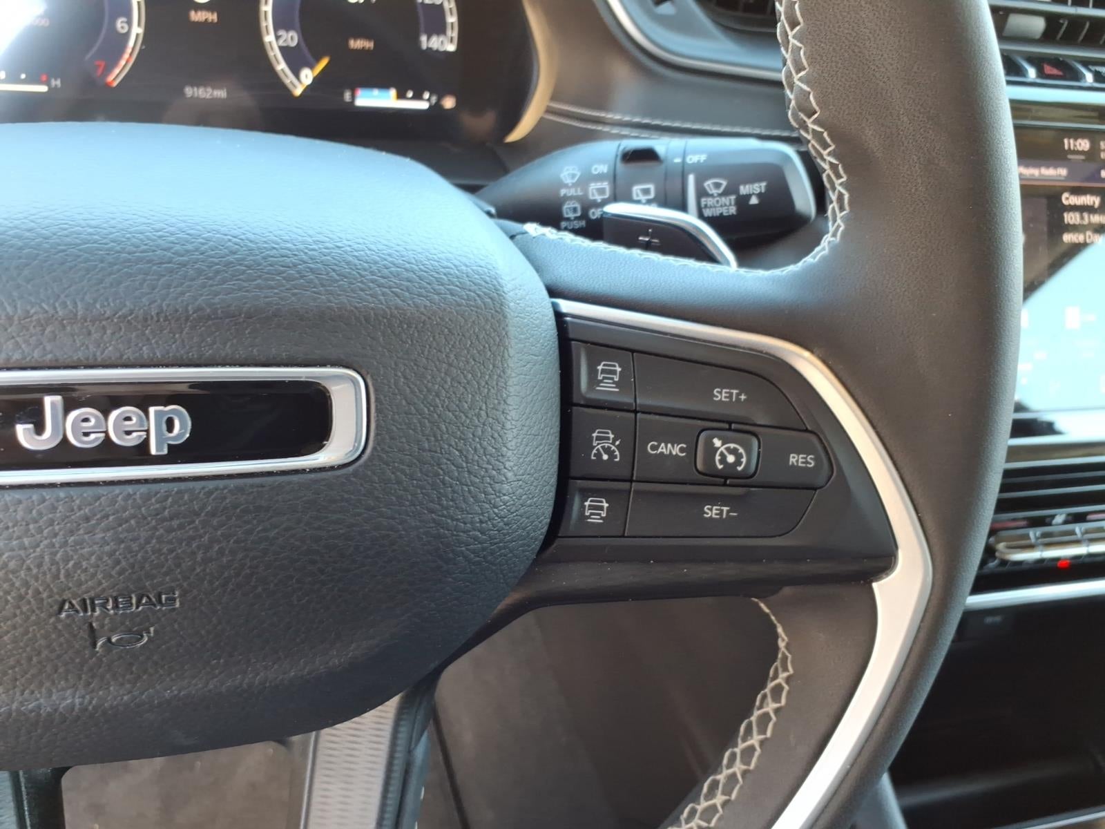 2023 Jeep Grand Cherokee Laredo