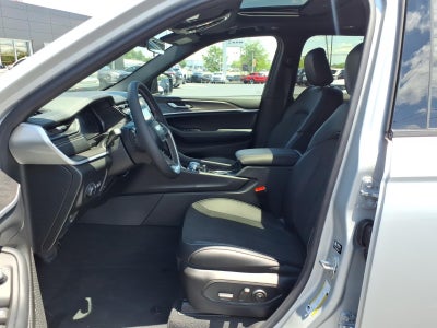 2026 Jeep Grand Cherokee Altitude