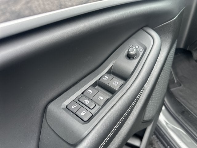 2027 Jeep Grand Cherokee Laredo Altitude