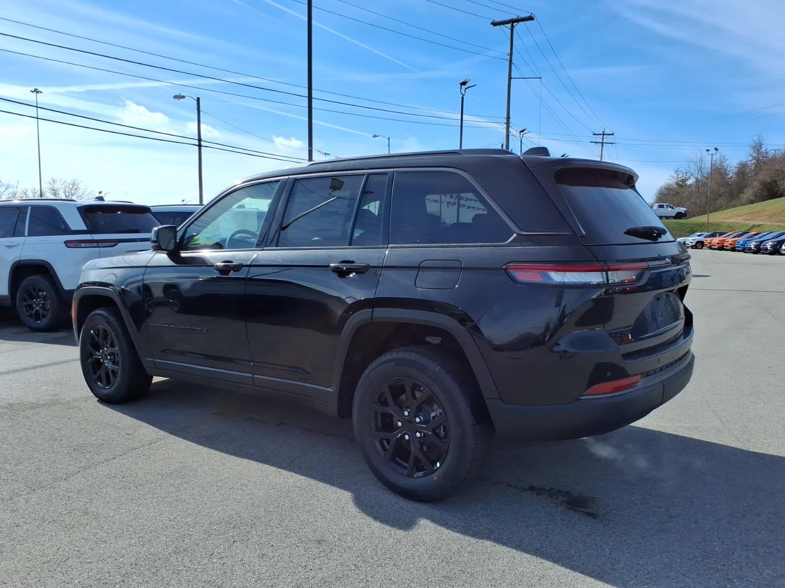 2026 Jeep Grand Cherokee Altitude