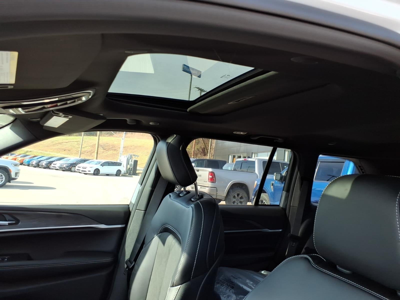 2026 Jeep Grand Cherokee Altitude