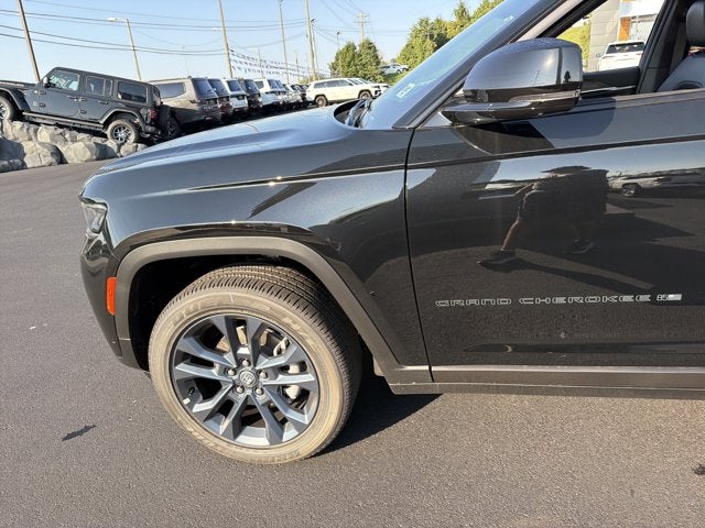 2026 Jeep Grand Cherokee 85th Anniversary Edition