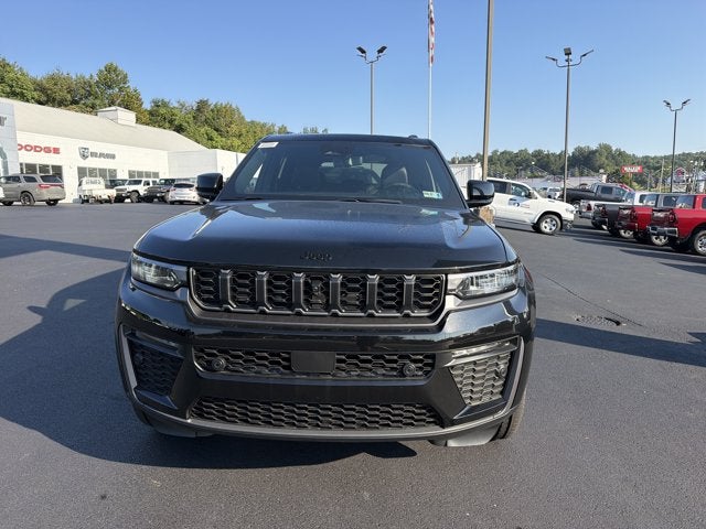 2026 Jeep Grand Cherokee 85th Anniversary Edition
