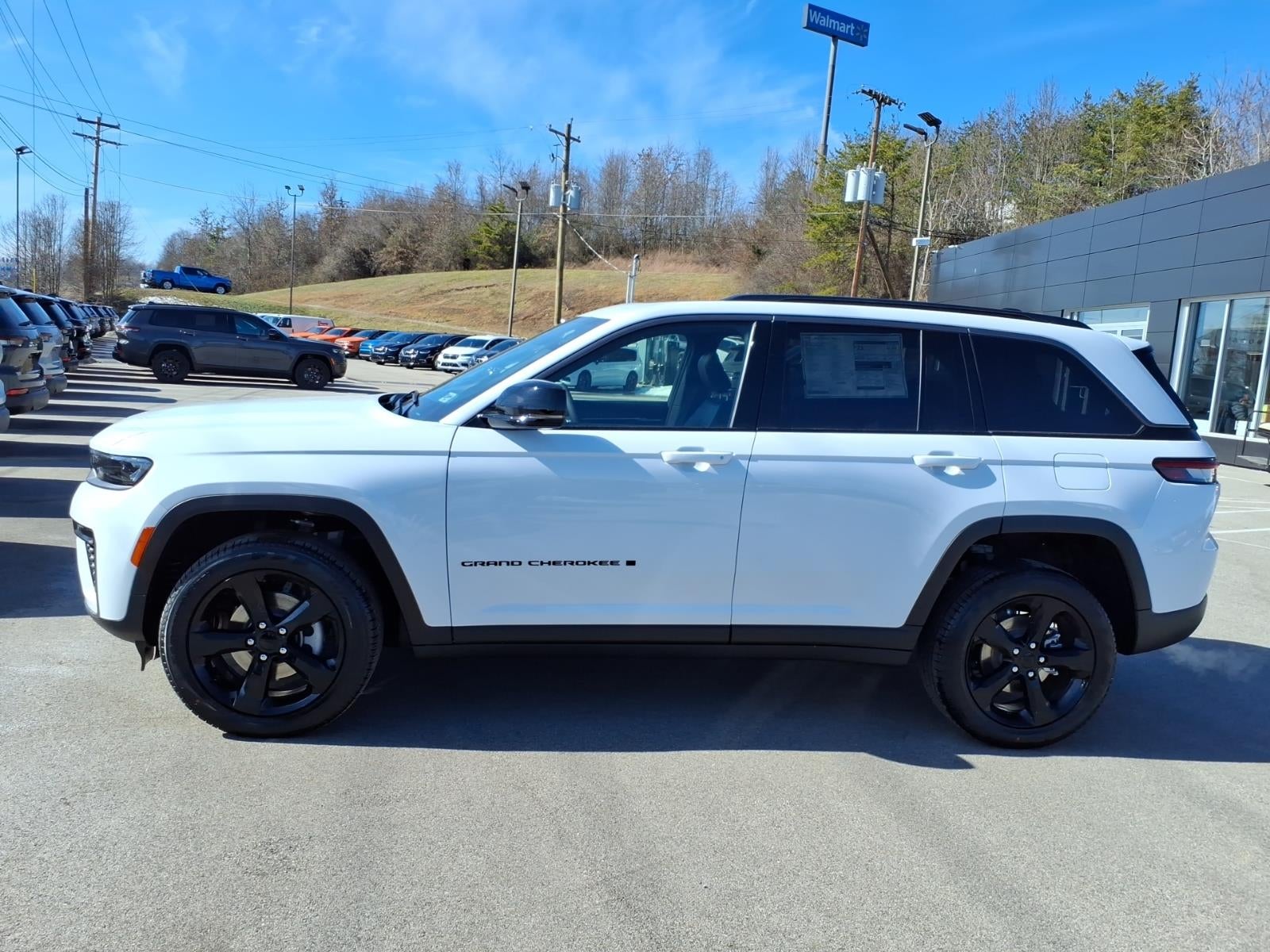2026 Jeep Grand Cherokee Base