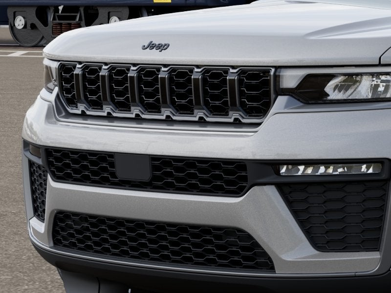 2026 Jeep Grand Cherokee Base