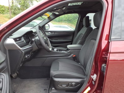 2025 Jeep Grand Cherokee L Laredo X