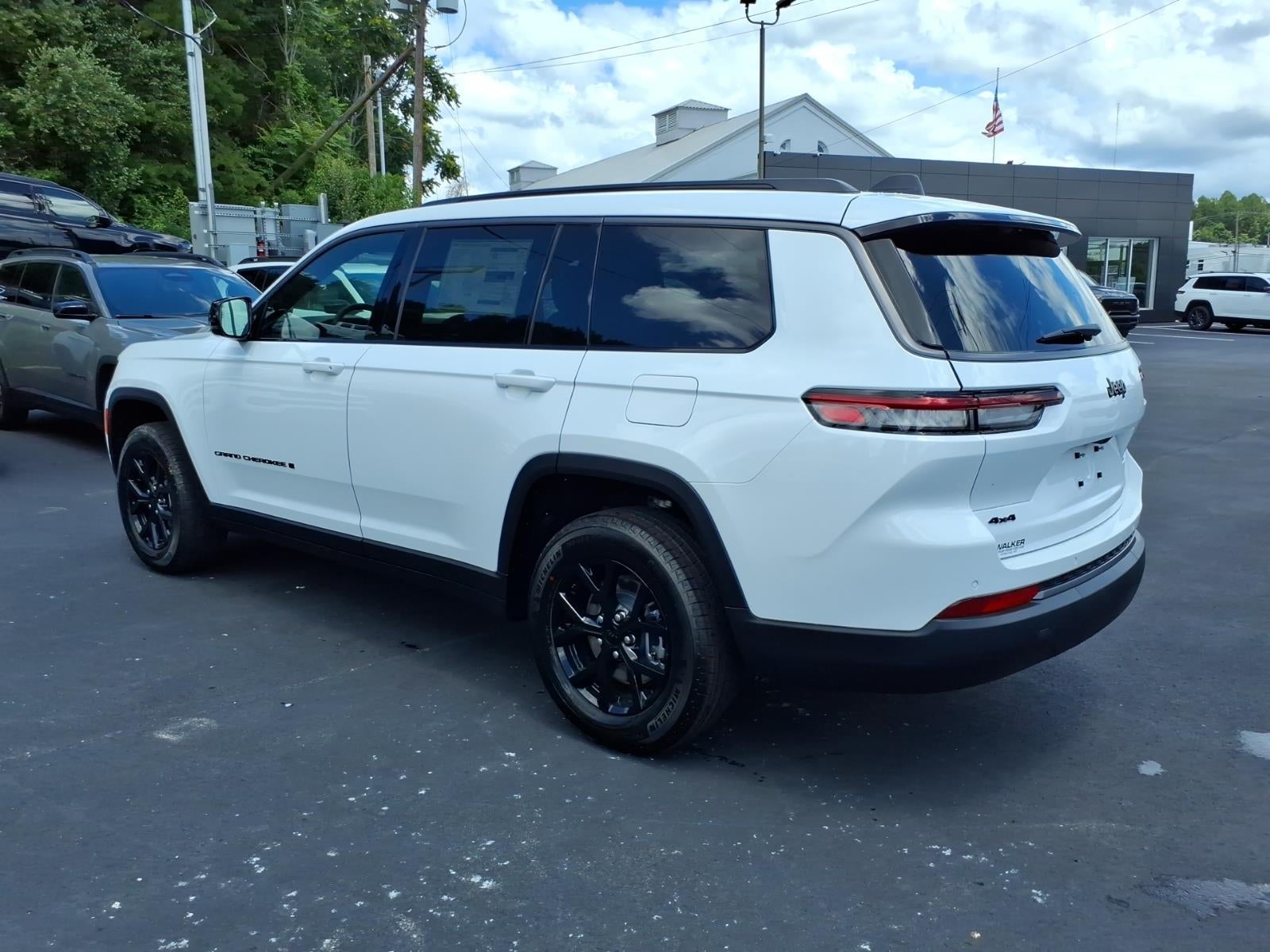2026 Jeep Grand Cherokee L Laredo Altitude