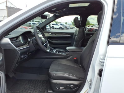 2026 Jeep Grand Cherokee L Laredo Altitude