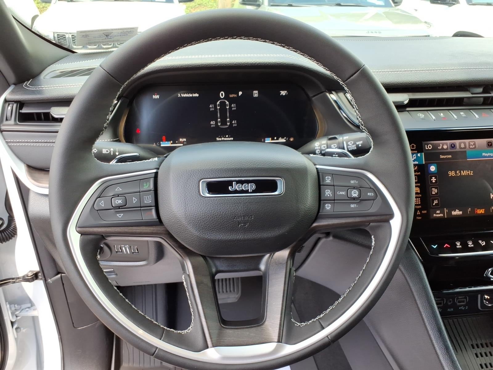 2026 Jeep Grand Cherokee L Laredo Altitude