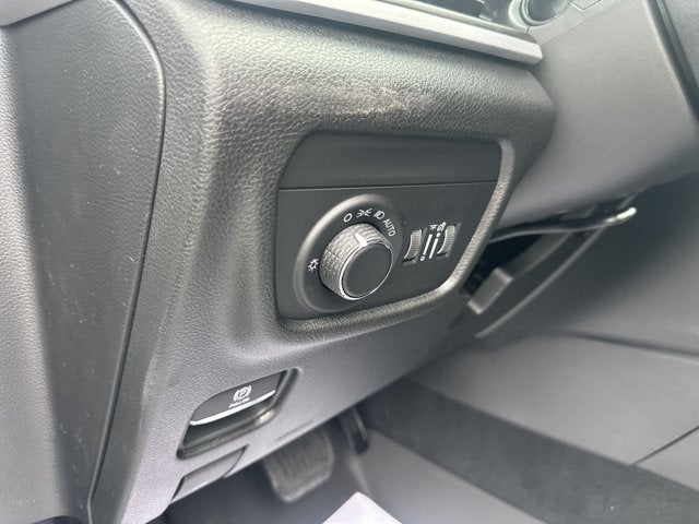 2027 Jeep Grand Cherokee L Laredo Altitude