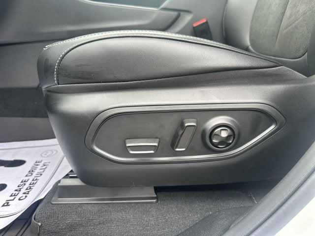 2027 Jeep Grand Cherokee L Laredo Altitude