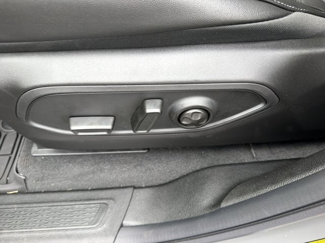 2027 Jeep Grand Cherokee L Laredo Altitude