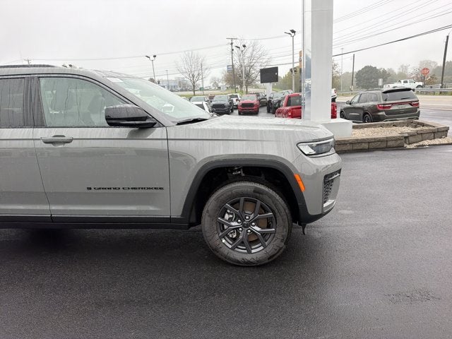 2027 Jeep Grand Cherokee L Laredo Altitude