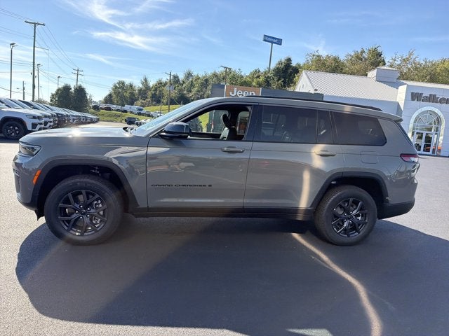 2027 Jeep Grand Cherokee L Laredo Altitude