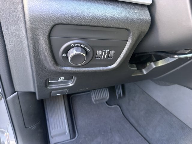 2027 Jeep Grand Cherokee L Laredo Altitude