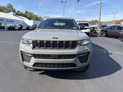 2027 Jeep Grand Cherokee L Laredo Altitude