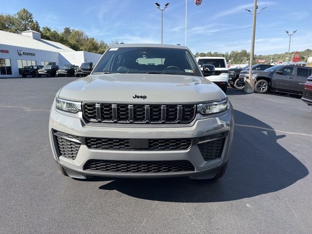 2027 Jeep Grand Cherokee L Laredo Altitude