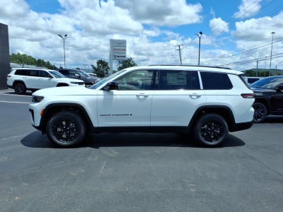 2026 Jeep Grand Cherokee L Laredo Altitude