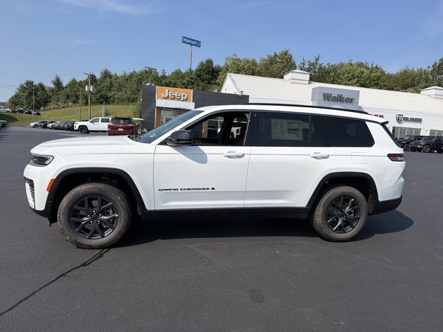 2027 Jeep Grand Cherokee L Laredo Altitude