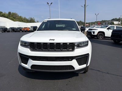 2027 Jeep Grand Cherokee L Laredo Altitude