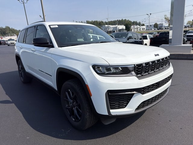 2027 Jeep Grand Cherokee L Laredo Altitude