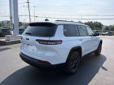 2027 Jeep Grand Cherokee L Laredo Altitude