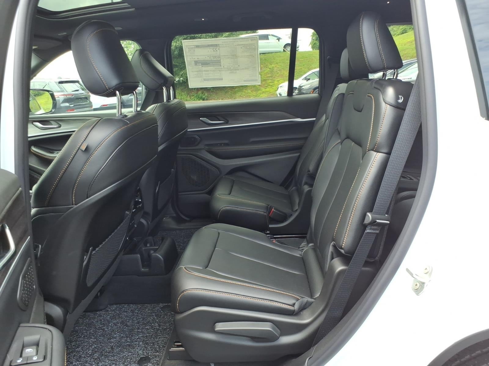2026 Jeep Grand Cherokee L 85th Anniversary Edition