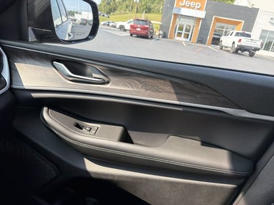 2027 Jeep Grand Cherokee L Limited