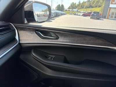 2027 Jeep Grand Cherokee L Limited