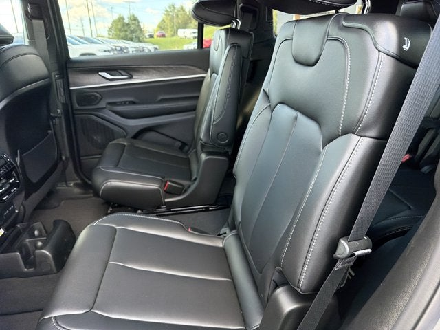 2027 Jeep Grand Cherokee L Limited