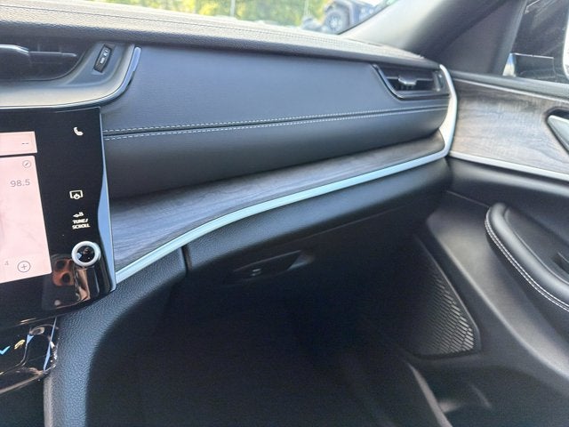 2027 Jeep Grand Cherokee L Limited
