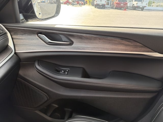 2027 Jeep Grand Cherokee L Limited