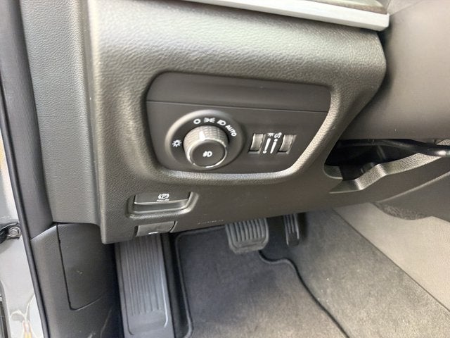 2027 Jeep Grand Cherokee L Limited