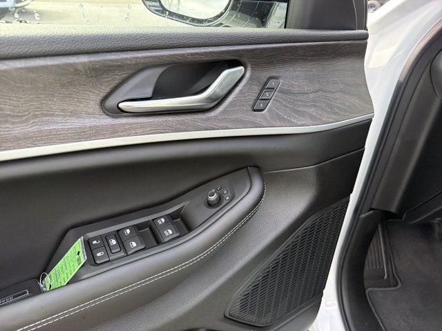 2027 Jeep Grand Cherokee L Limited