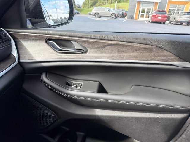 2027 Jeep Grand Cherokee L Limited