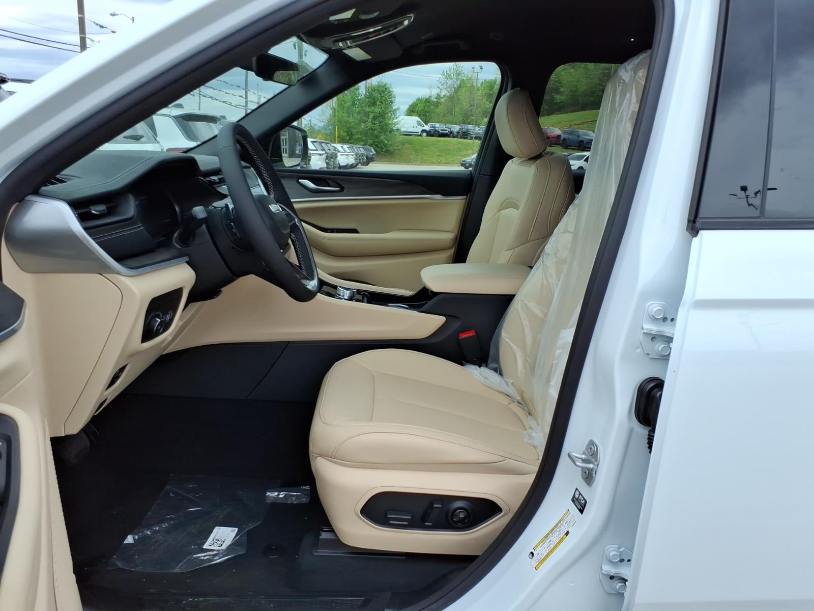 2026 Jeep Grand Cherokee L Base