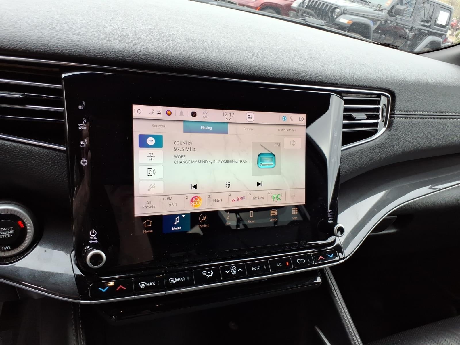 2023 Jeep Wagoneer Base