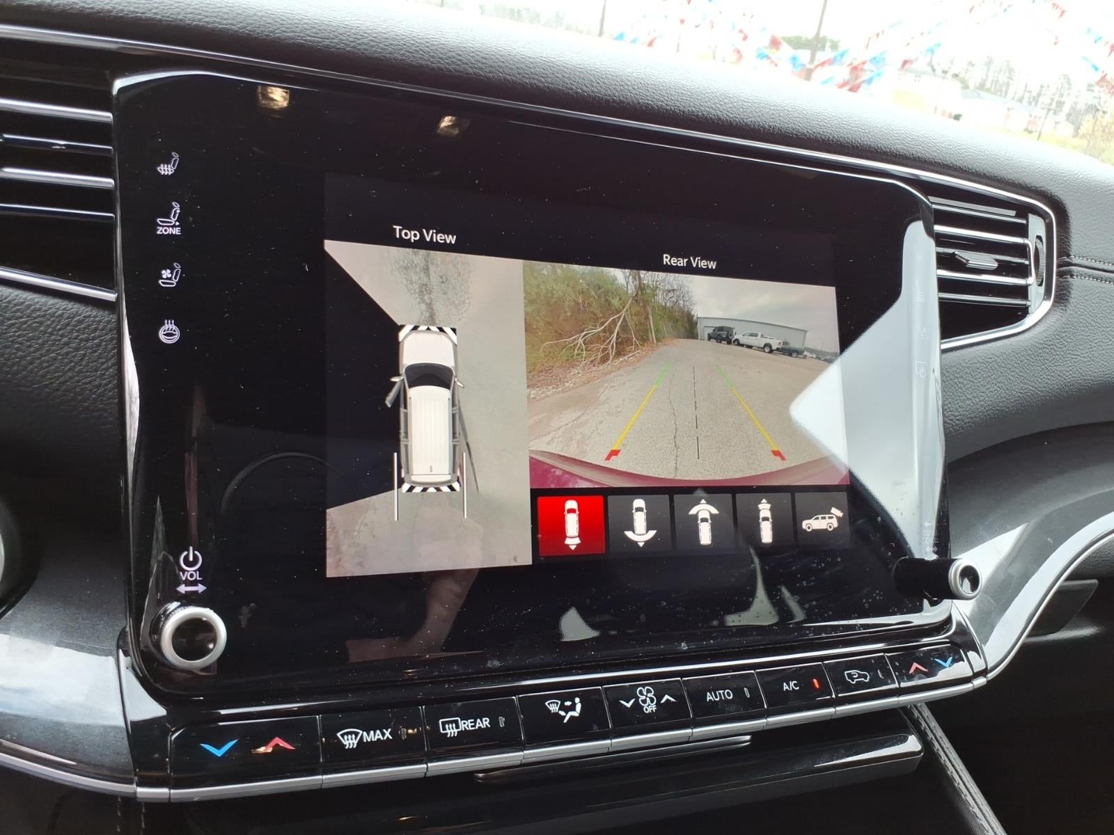 2023 Jeep Wagoneer Base