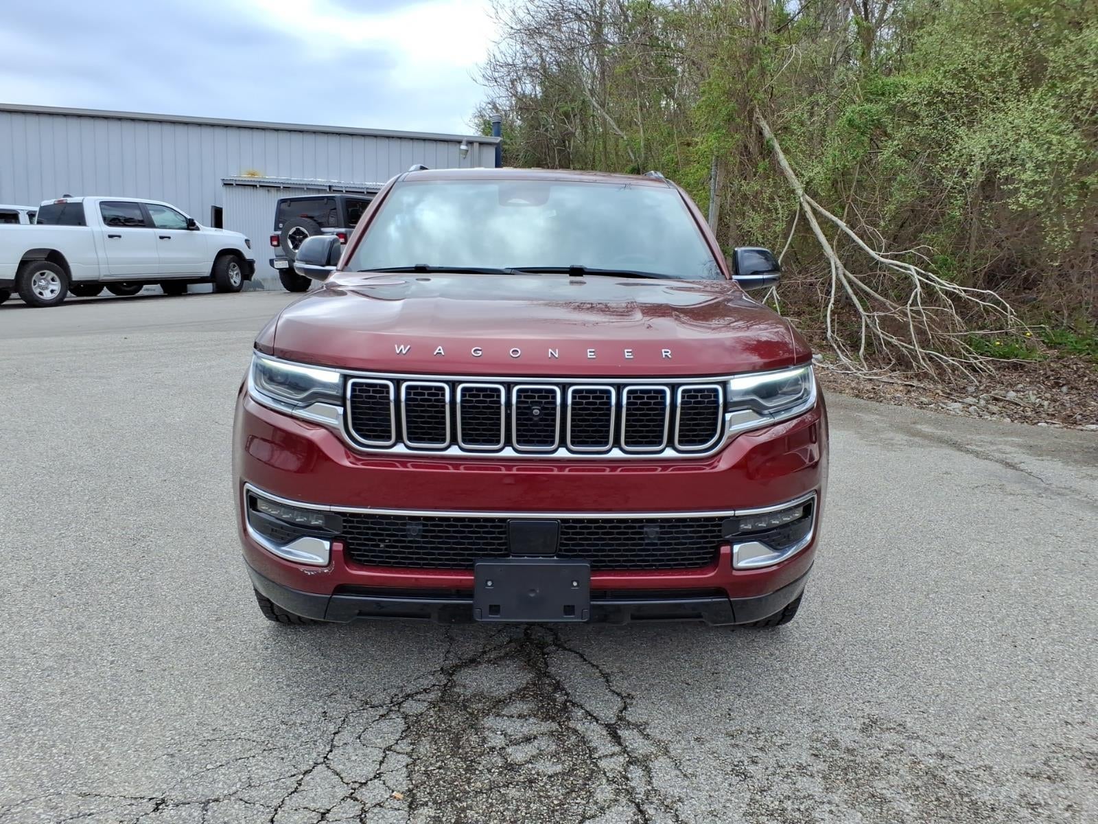 2023 Jeep Wagoneer Base