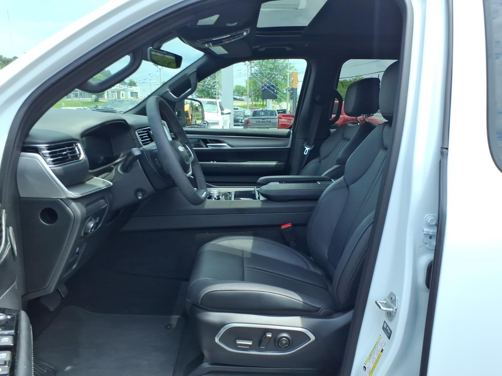2026 Jeep Grand Wagoneer Limited Altitude