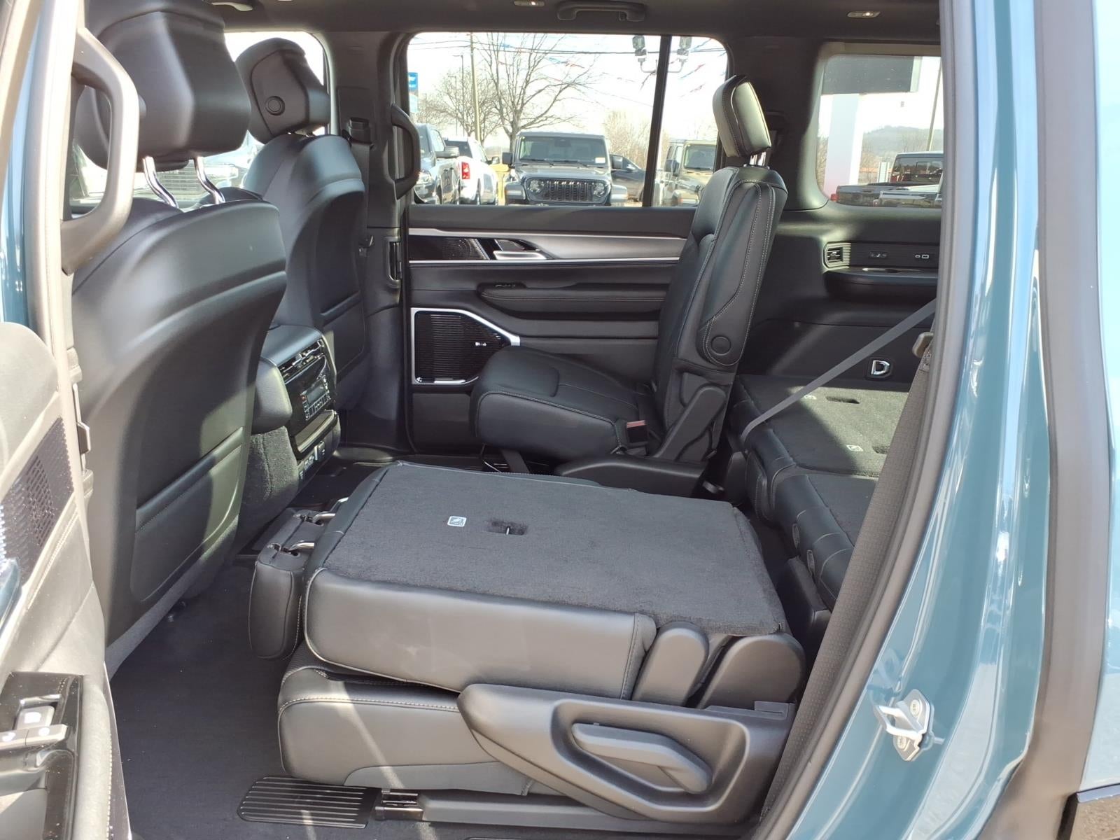 2026 Jeep Grand Wagoneer Limited Altitude