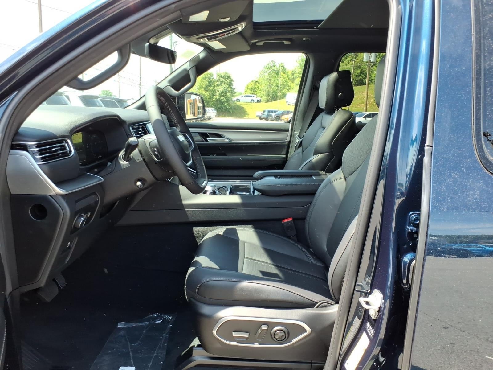 2026 Jeep Grand Wagoneer Limited Altitude