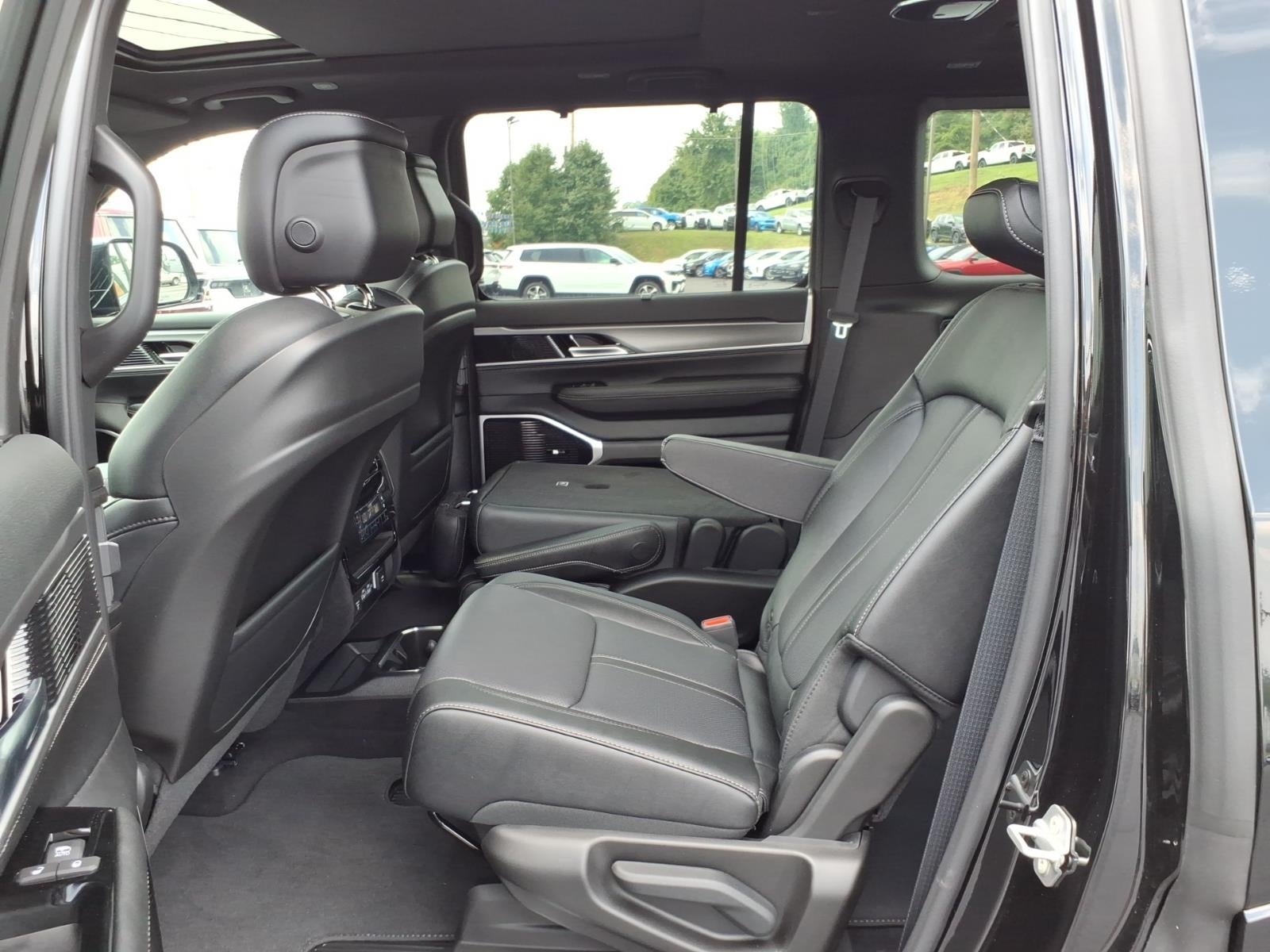 2026 Jeep Grand Wagoneer Limited Reserve