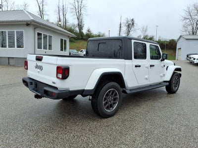 2022 Jeep Gladiator Overland