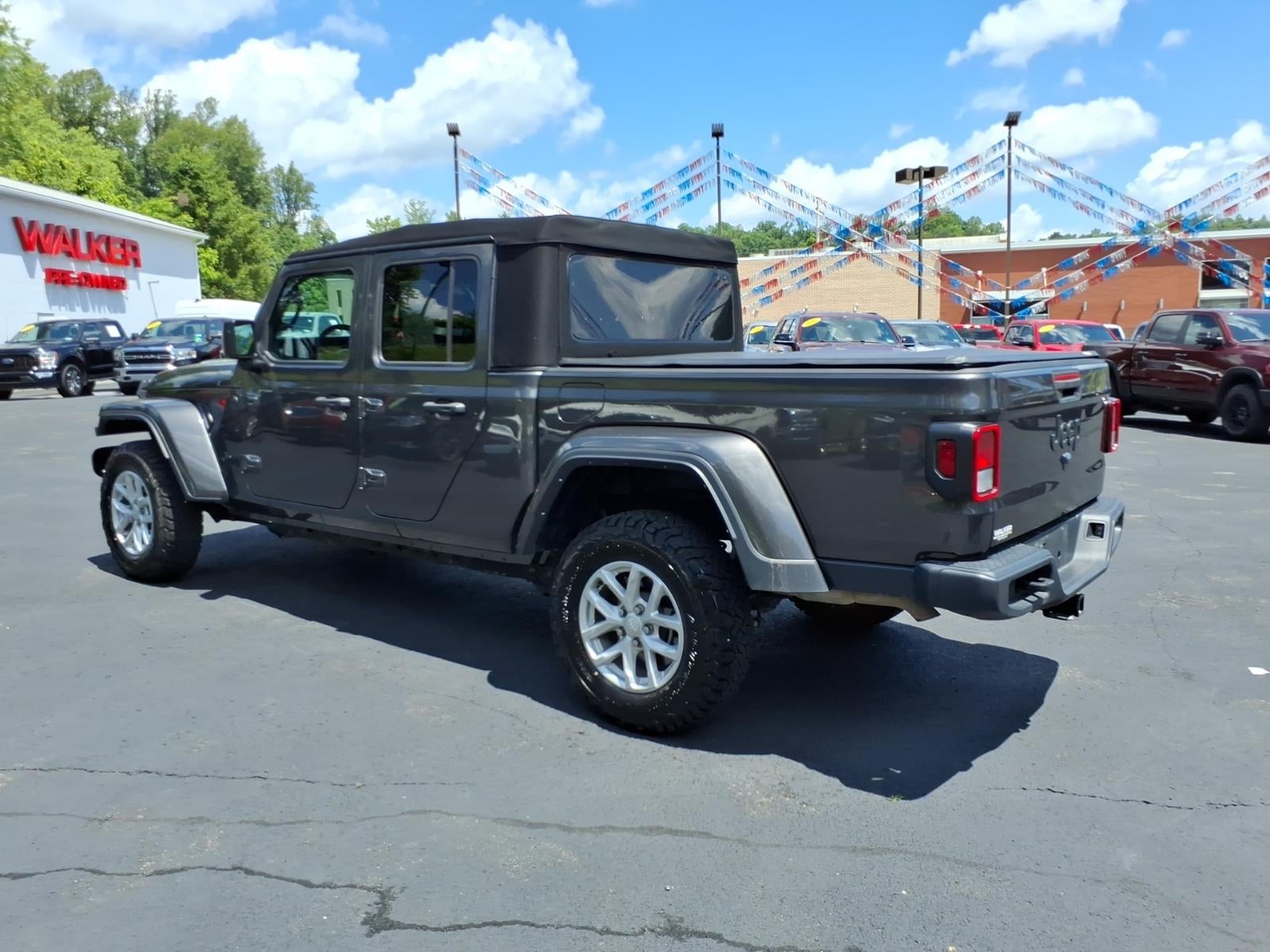 2023 Jeep Gladiator Sport S