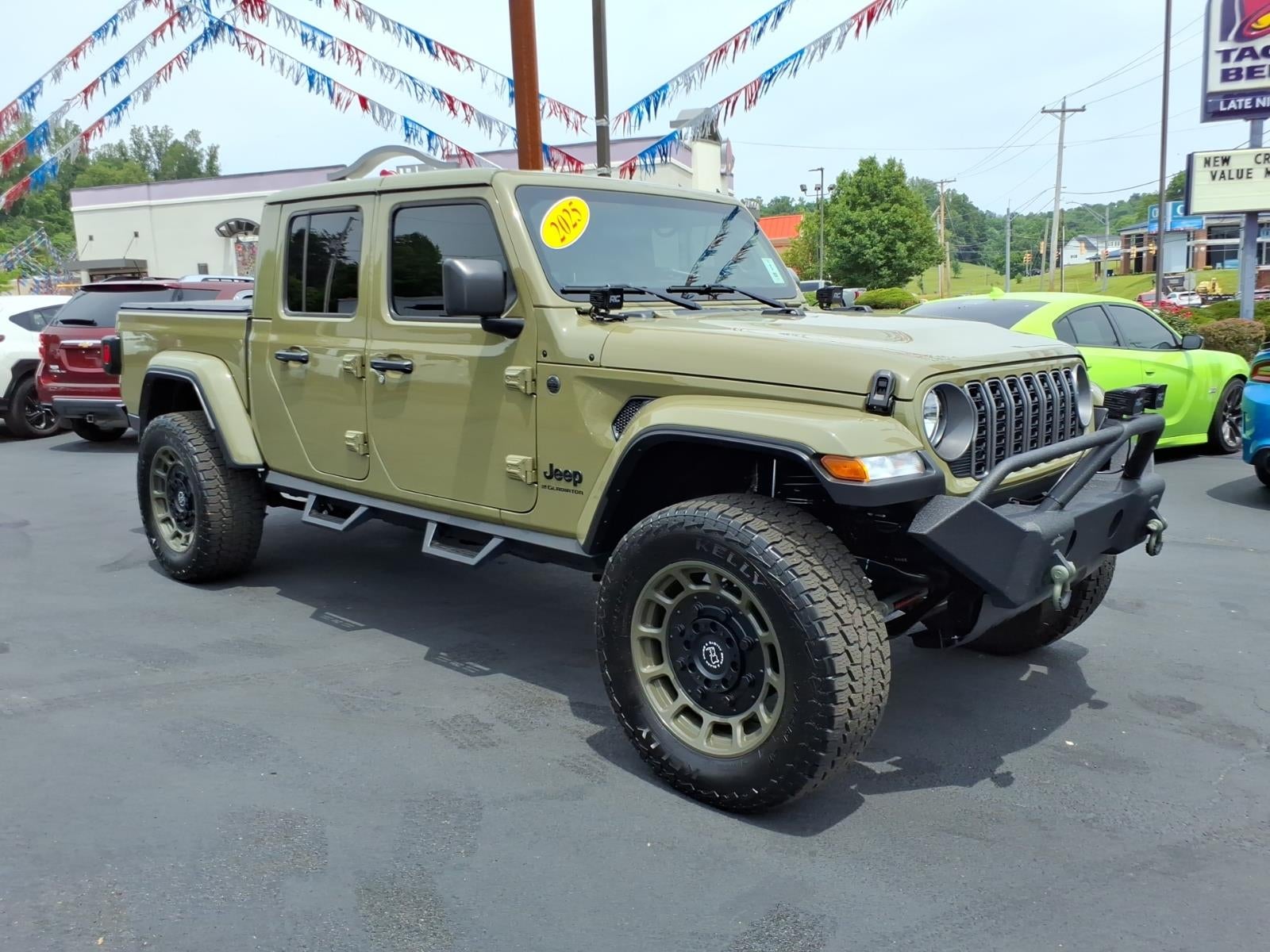 2025 Jeep Gladiator NightHawk