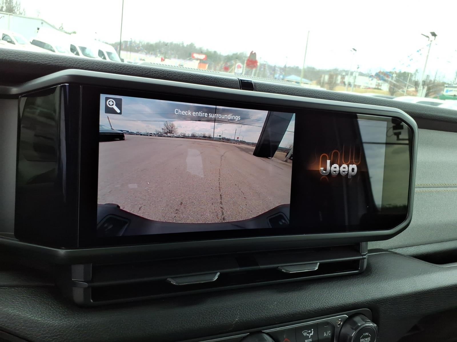 2026 Jeep Gladiator Base