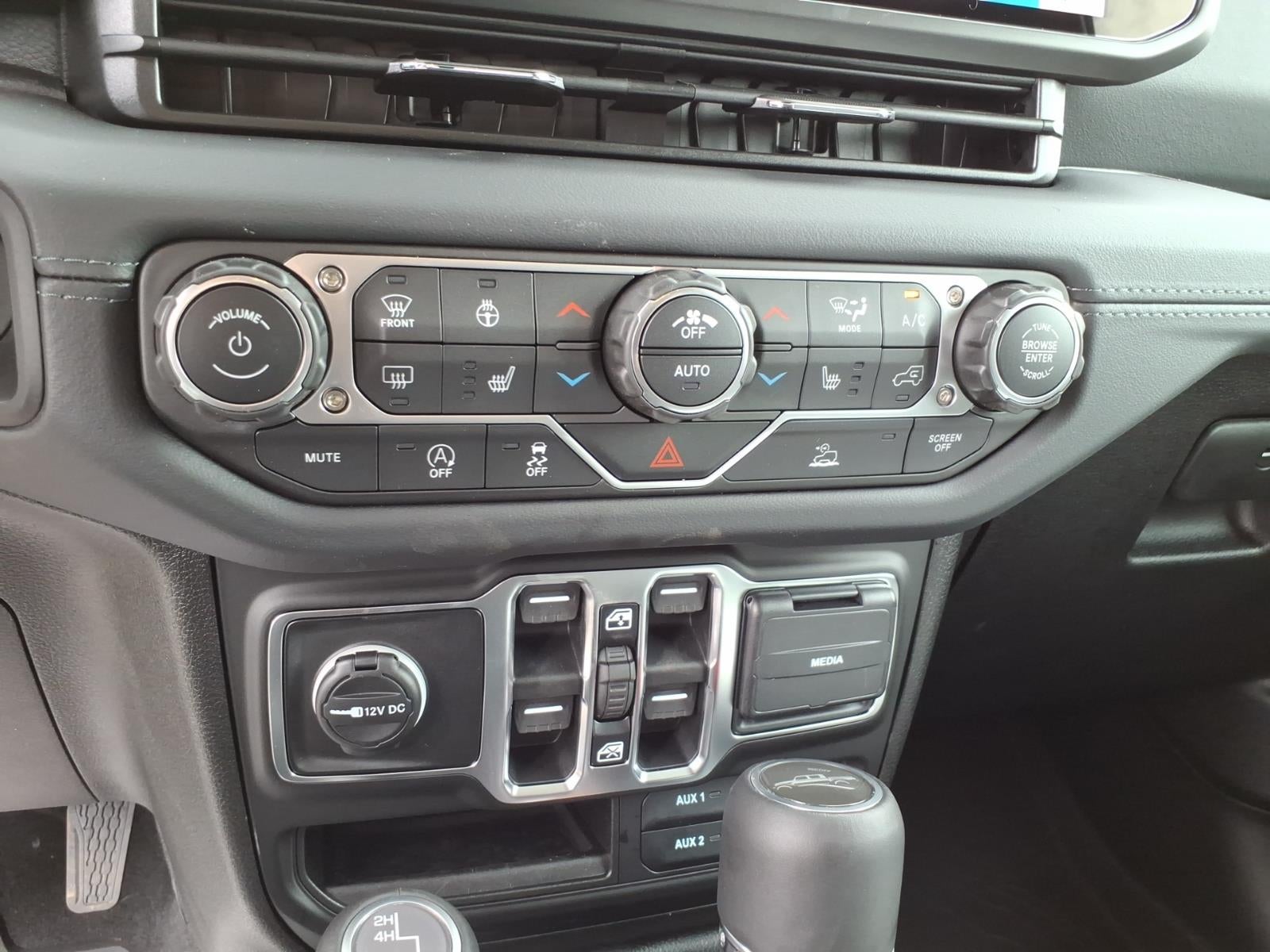 2026 Jeep Gladiator Sahara