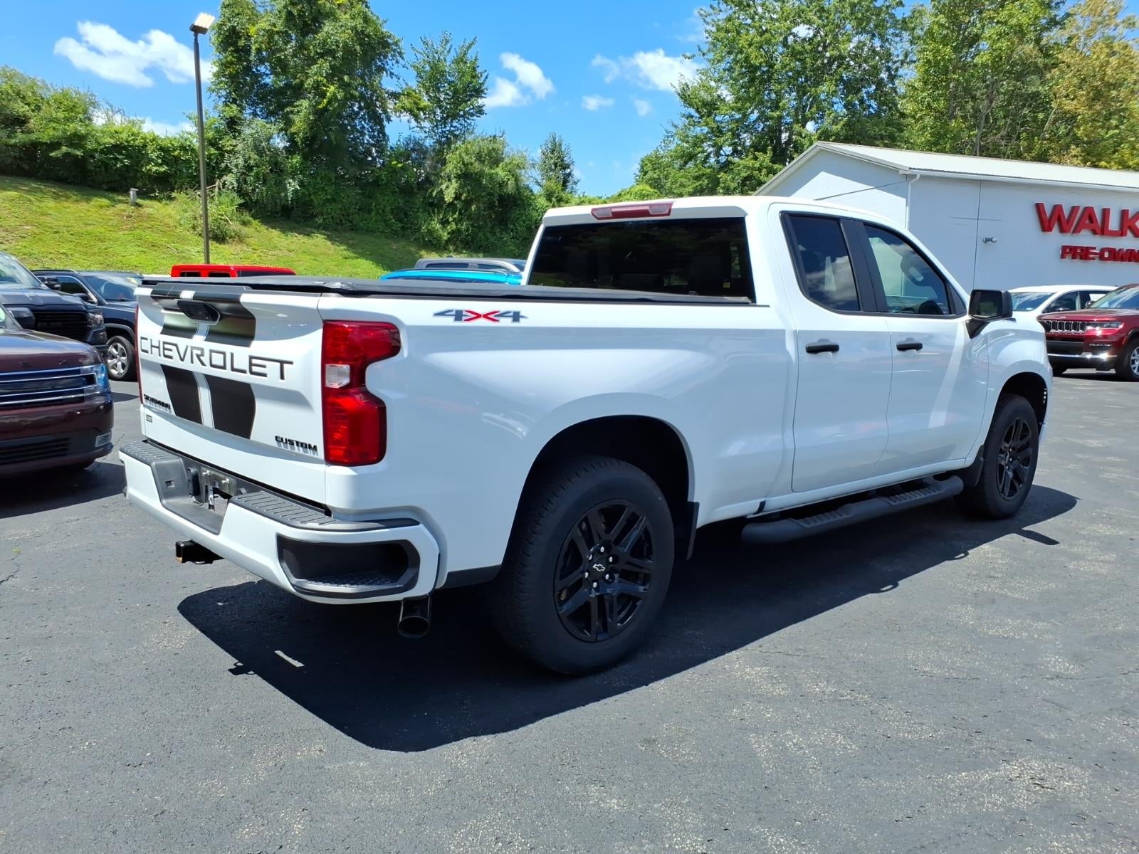 2025 Chevrolet Silverado 1500 Custom