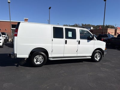 2025 Chevrolet Express Cargo Van Base